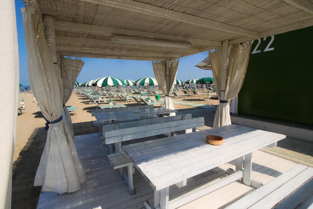 Hotel Belmar Rivazzurra Di Rimini Екстериор снимка